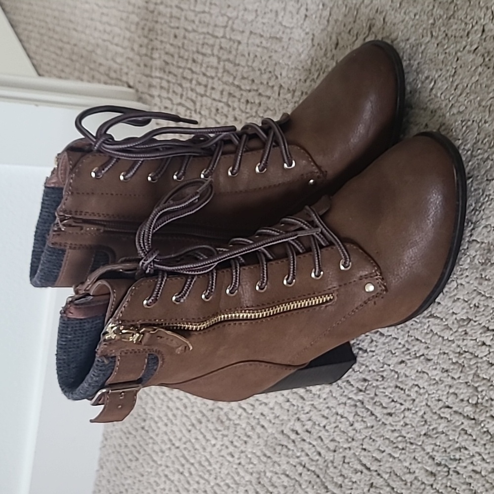 Call it Spring boots - Picture 4 of 9
